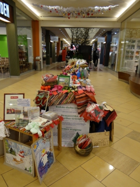 Ziemassvētku labdarības tirdziņš