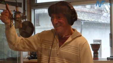 Jubilejas audiodiska Nāc līdzās Ziemassvētkos ierakstīšana studijā JUMP