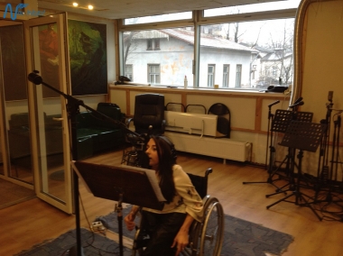 Jubilejas audiodiska Nāc līdzās Ziemassvētkos ierakstīšana studijā JUMP