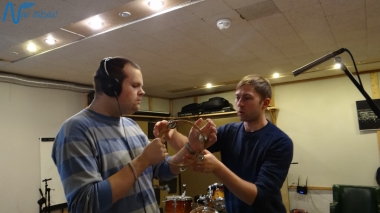 Jubilejas audiodiska Nāc līdzās Ziemassvētkos ierakstīšana studijā JUMP