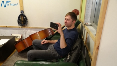 Jubilejas audiodiska Nāc līdzās Ziemassvētkos ierakstīšana studijā JUMP