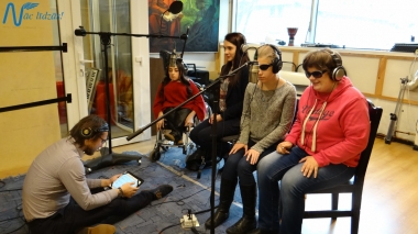 Jubilejas audiodiska Nāc līdzās Ziemassvētkos ierakstīšana studijā JUMP
