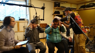 Jubilejas audiodiska Nāc līdzās Ziemassvētkos ierakstīšana studijā JUMP