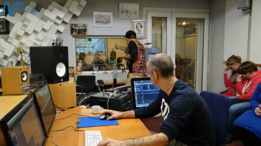 Jubilejas audiodiska Nāc līdzās Ziemassvētkos ierakstīšana studijā JUMP
