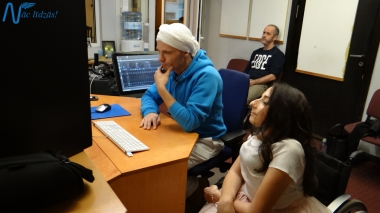 Jubilejas audiodiska Nāc līdzās Ziemassvētkos ierakstīšana studijā JUMP