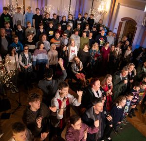 Nāc līdzās Ziemassvētkos! 2025 – aizkulises un mēģinājums Torņakalna baznīcā | Foto: Anita Saka